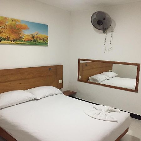 Hotel La Mansion Medellín Zewnętrze zdjęcie